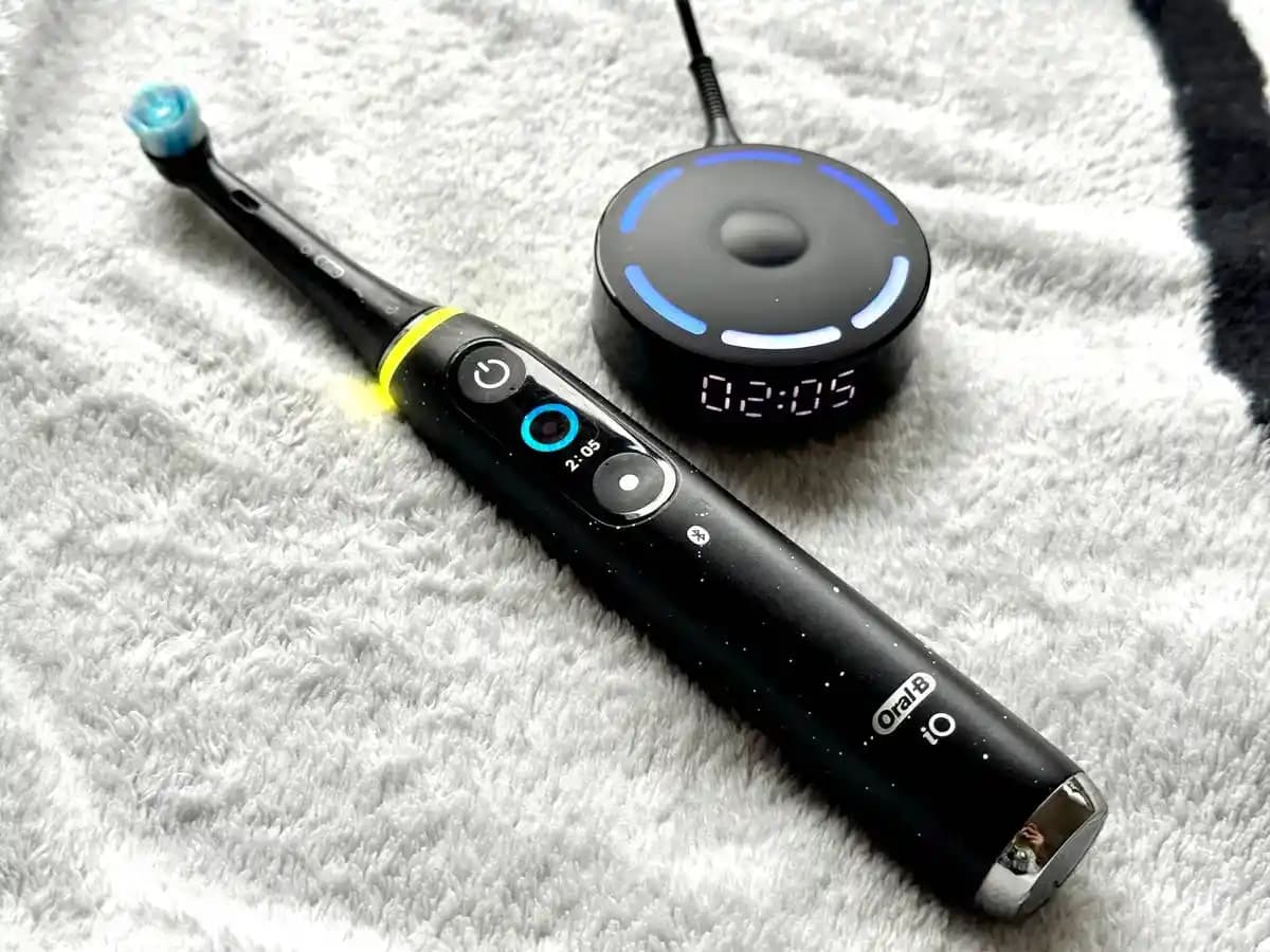 Oral-B iO Serisi 10: Yüksek Teknolojiyle Gelişmiş Diş Temizliği Çözümü