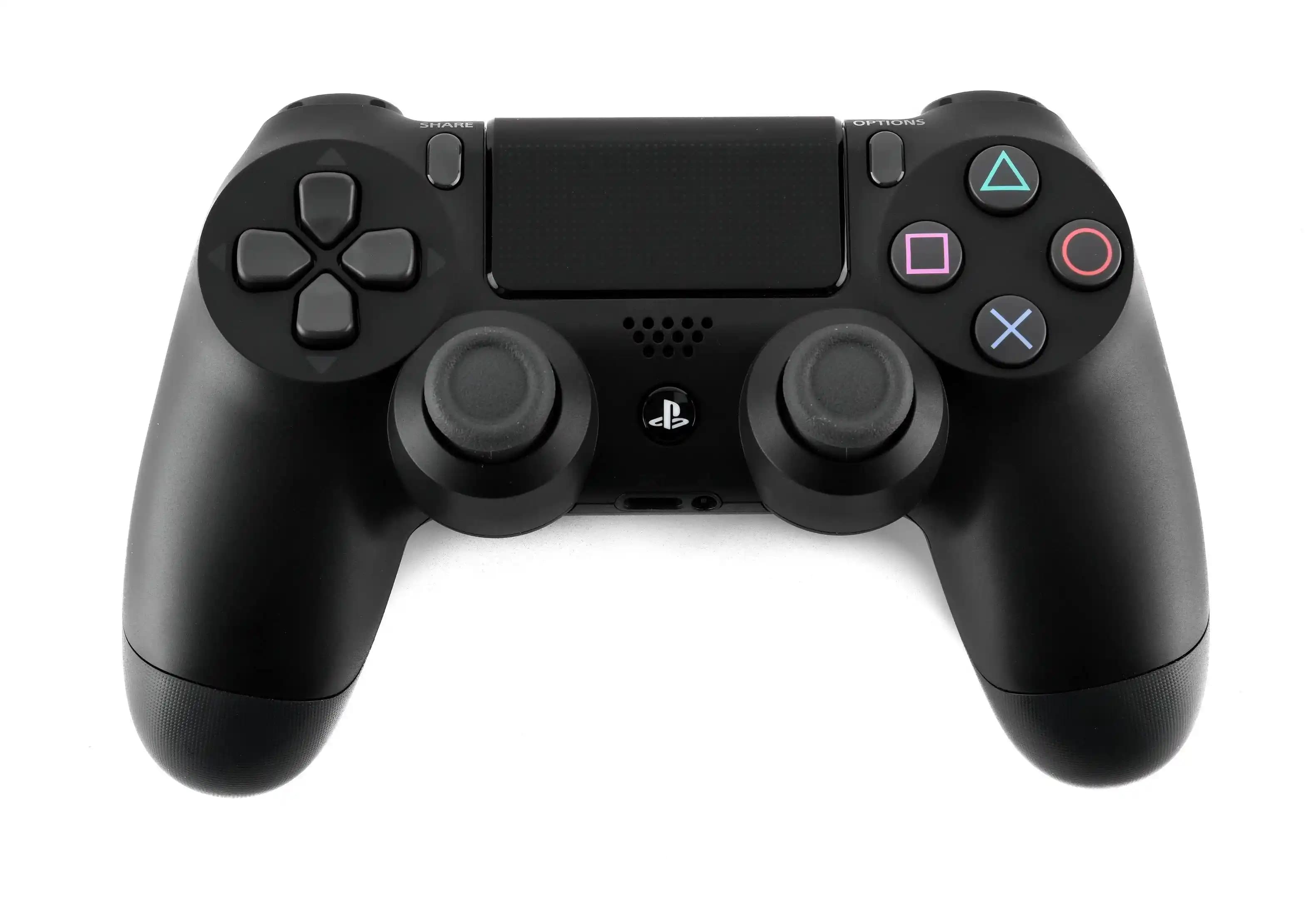 PlayStation 4 DualShock Kontrolcüleri: Gelişmiş Tasarım ve Teknolojik Özelliklerle Oyun Deneyimini Yükselten Aksesuar
