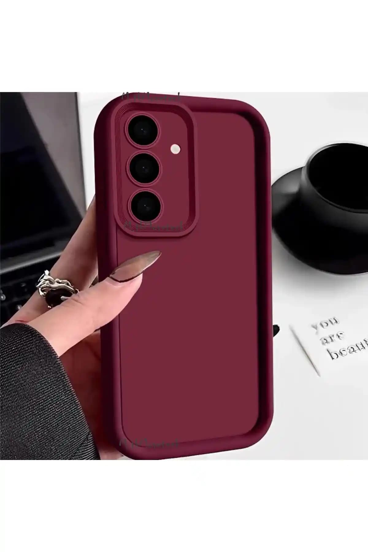 Samsung Galaxy A35 için en iyi kılıf seçimleri ve dikkat edilmesi gerekenler