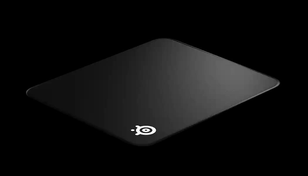 SteelSeries QcK Edge: Oyun Deneyimini Yükselten Profesyonel Mousepad Özellikleri