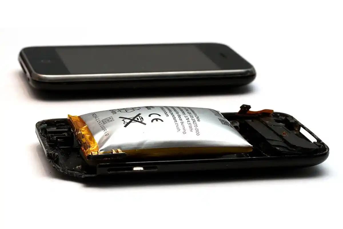 Telefon Pil Şişmesi Nedenleri ve Güvenli Kullanım İçin Alınacak Önlemler