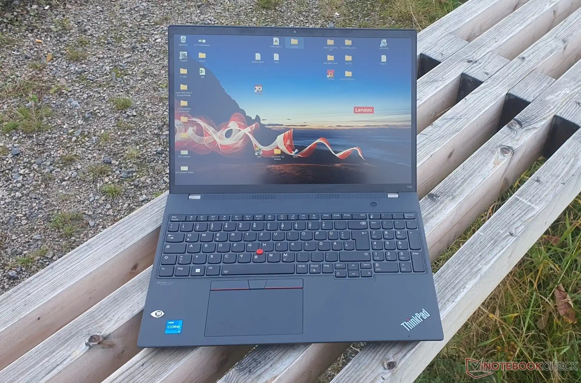 ThinkPad T16 İş Dünyası İçin Güçlü ve Güvenilir Profesyonel Dizüstü Bilgisayar