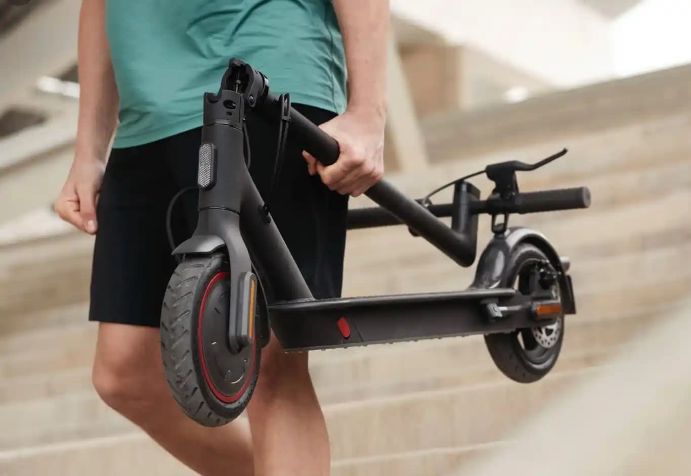 Xiaomi Mi Scooter Pro 2 ile Şehir İçi Ulaşımda Yenilikçi Çözüm ve Performans Özellikleri