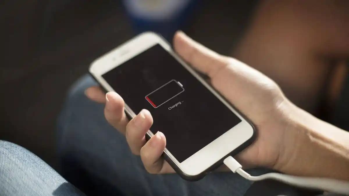 Yeni Telefon Alırken Doğru Şarj Süresi ve Pil Sağlığını Koruma Yöntemleri