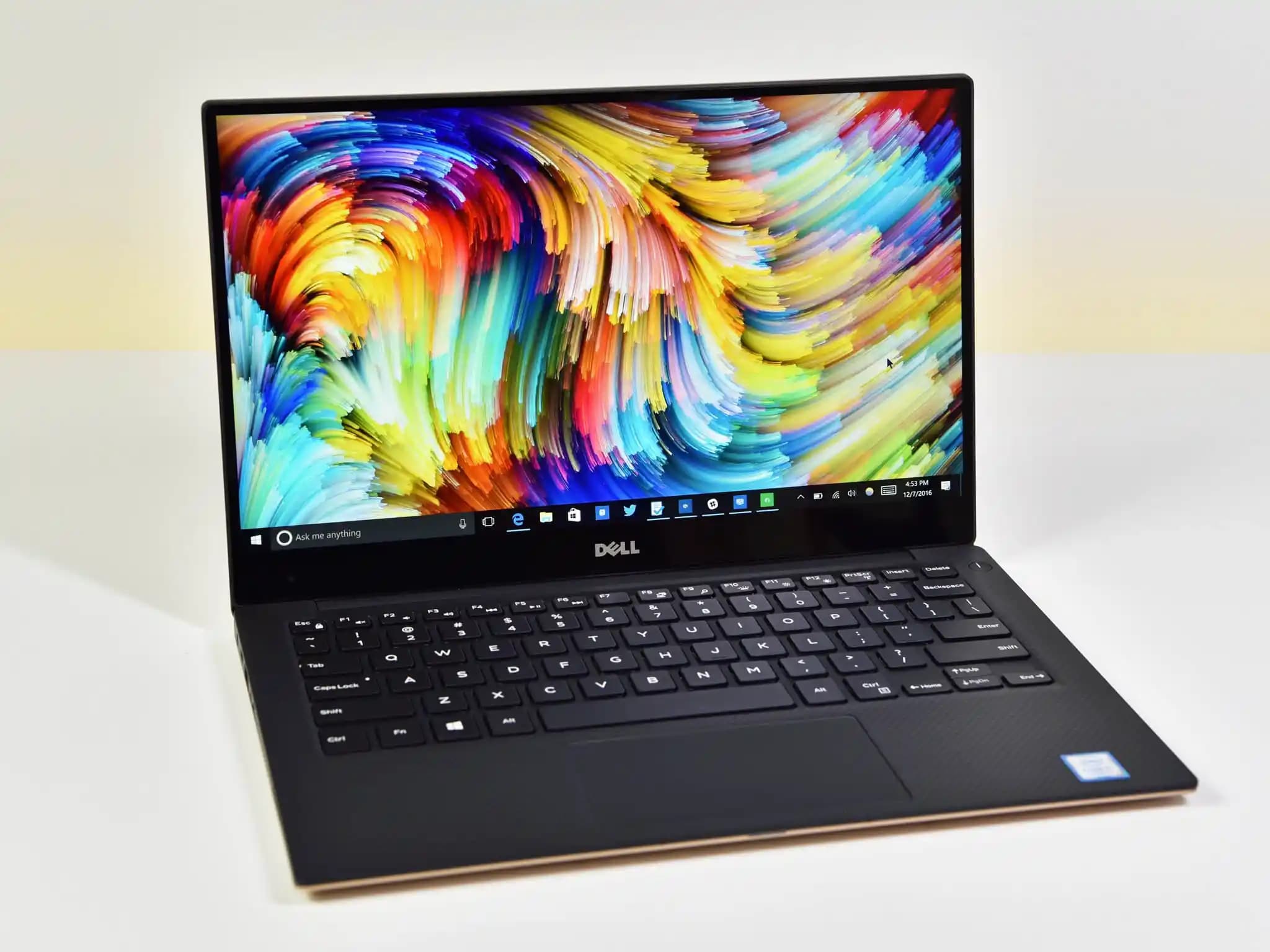 Dell XPS 13 9360: Güçlü Performans ve Şık Tasarım ile Elektronik Dünyasının Önde Gelen Modeli