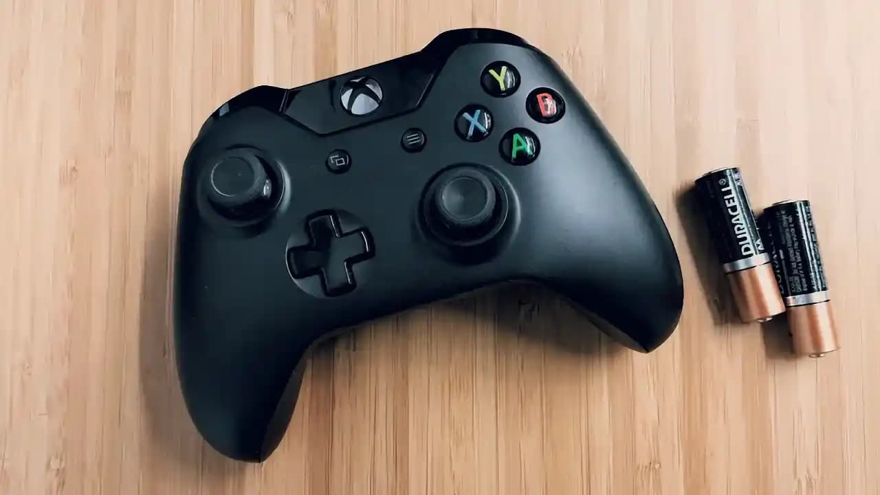 Xbox Kontrolcüleri ve Pil Teknolojisindeki Yenilikler: Performansı Artıran Güç Kaynakları