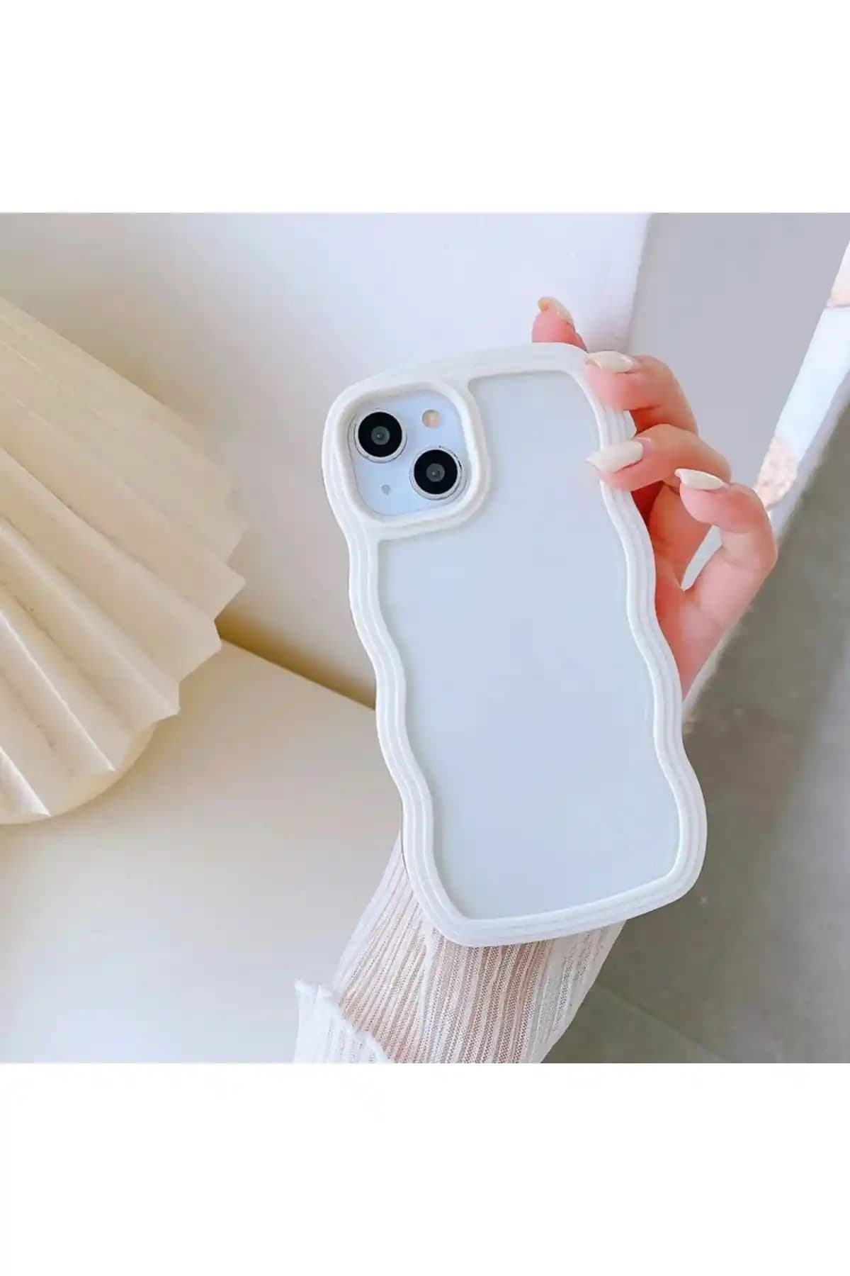 iPhone 13 ve 14 Uyumlu Kılıf Seçenekleri: Koruma ve Tasarım Karşılaştırması