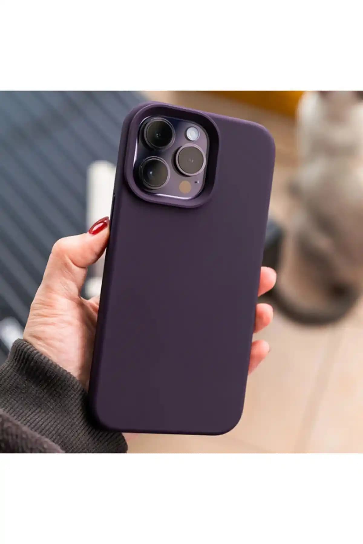 KVK PRİVACY iPhone 14 Pro Max Kılıflarının Karşılaştırması: Kadife ve Sert Şeffaf Seçenekler