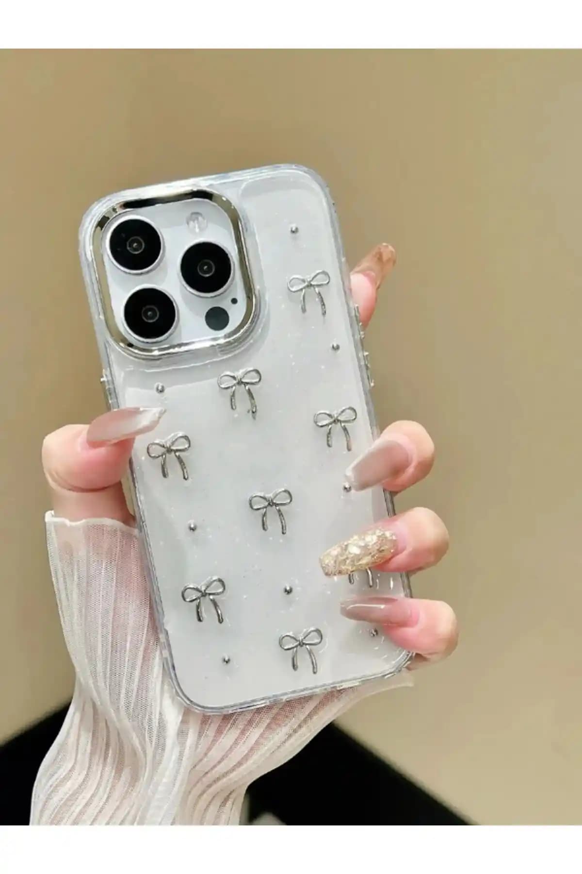 KVK PRİVACY iPhone 15 Pro Max için şeffaf ve kadife soft kılıf karşılaştırması