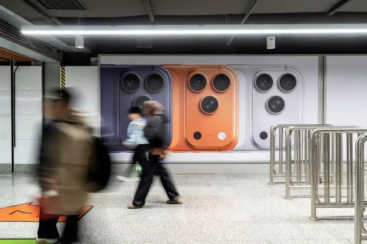 Apple'ın 50. Yılında 140 Milyar Dolarlık Gelir ve Temkinli Yapay Zeka Stratejisi