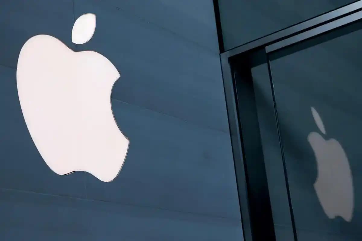 Apple Siri'nin Yenilenmiş Sürümü ve ChatGPT Benzeri Yapay Zekâ Uygulamasıyla Test Süreci