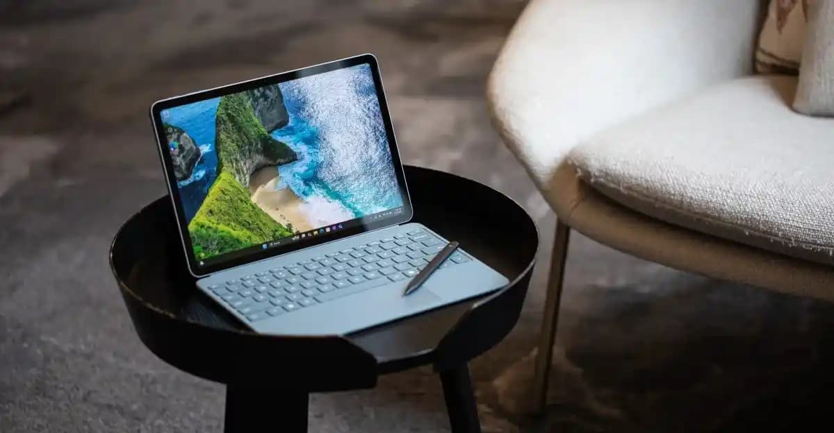 Microsoft Surface Pro 12 İnç: ARM İşlemcili Hibrit Cihazın Performans ve Kullanım İncelemesi