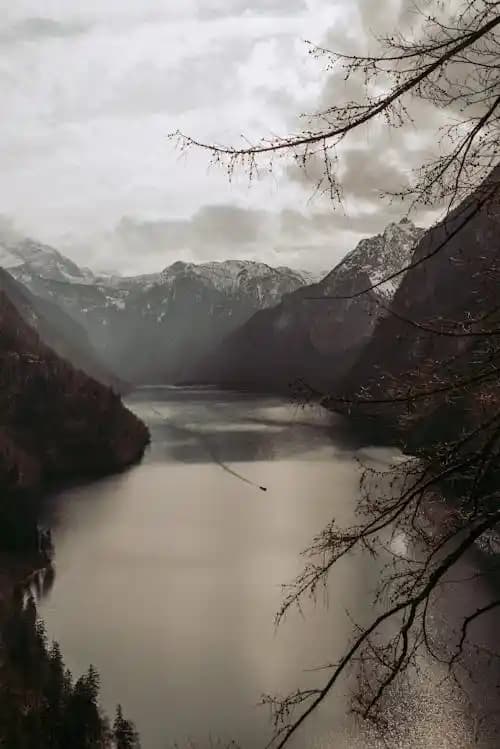 Akıllı Cihazlar İçin Kağıdı Ana Ekran Fotoğrafları: Seçim ve Kişiselleştirme Rehberi