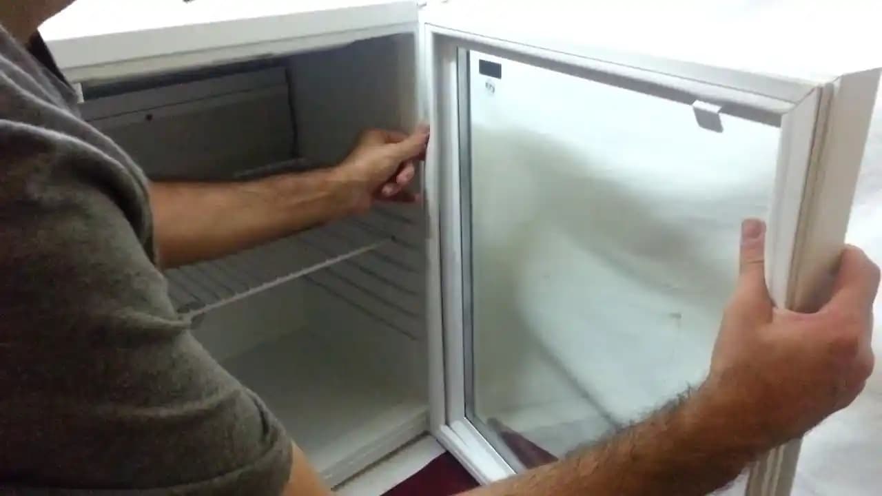 Buzdolabı Kapı Lastiği Değiştirme: Enerji Tasarrufu ve Performans Artışı İçin Adımlar