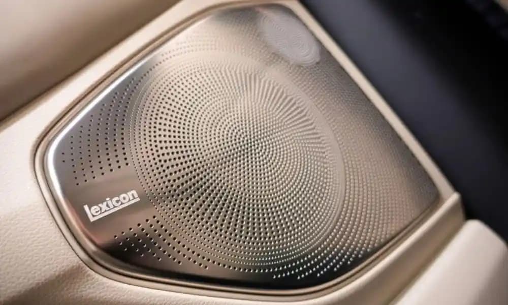 Dünyanın En İyi Araba Ses Sistemi Markaları ve Teknolojik Yenilikleri