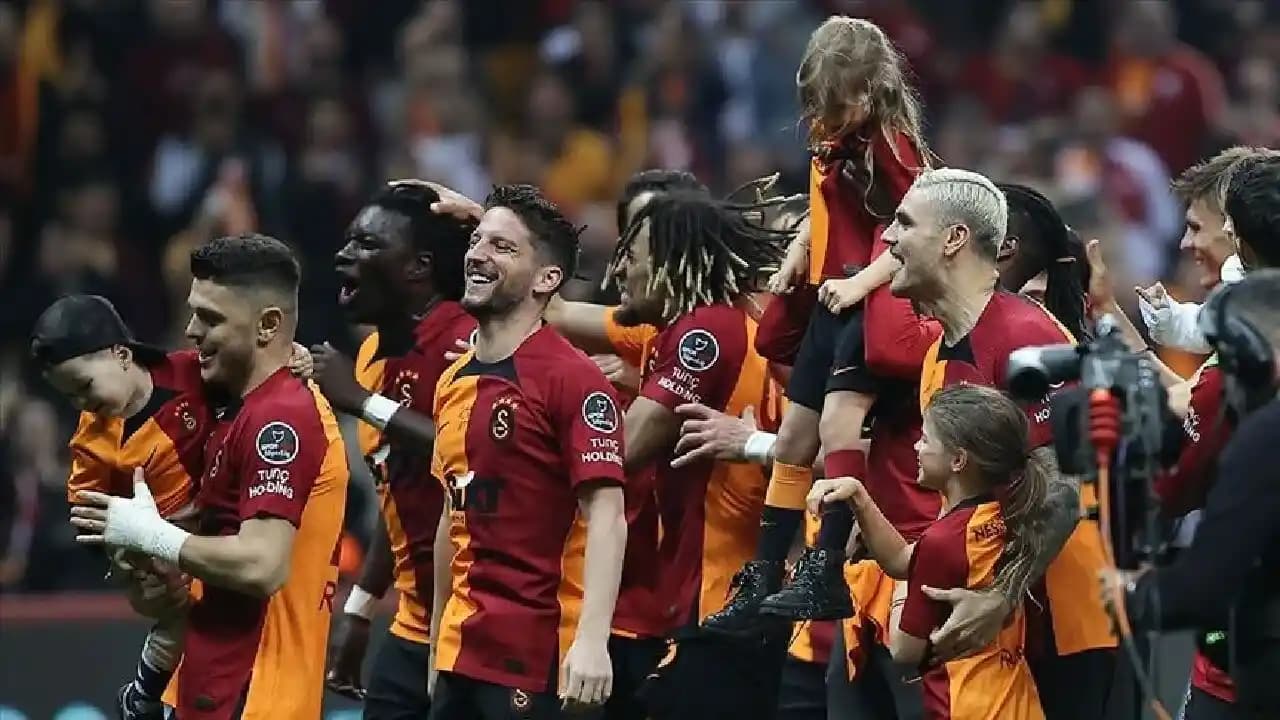 Galatasaray'ın Son 10 Yıldaki Avrupa Karnesi: UEFA Başarıları ve Performans Analizi