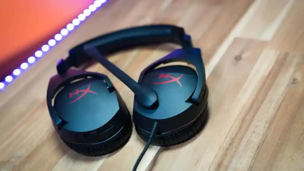 HyperX Cloud 3 ve Logitech G432: Oyun Kulaklıkları Karşılaştırması ve Performans Analizi