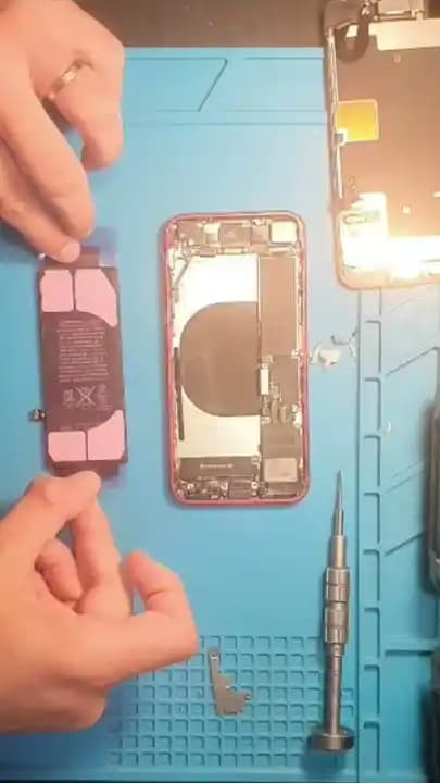 iPhone SE Batarya Değişimi: Süreç, Seçenekler ve Bakım İpuçları Hakkında Bilmeniz Gerekenler