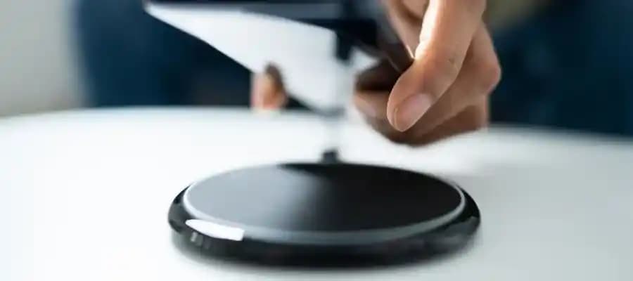 Kablosuz Şarj Teknolojisi: Pratik, Dayanıklı ve Geleceğin Enerji Çözümü