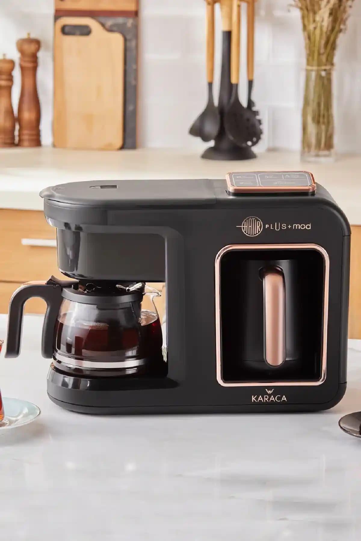 Karaca Hatır Plus Mod 5 in 1: Çok Fonksiyonlu Teknoloji Ürünü ve Modern Tasarım