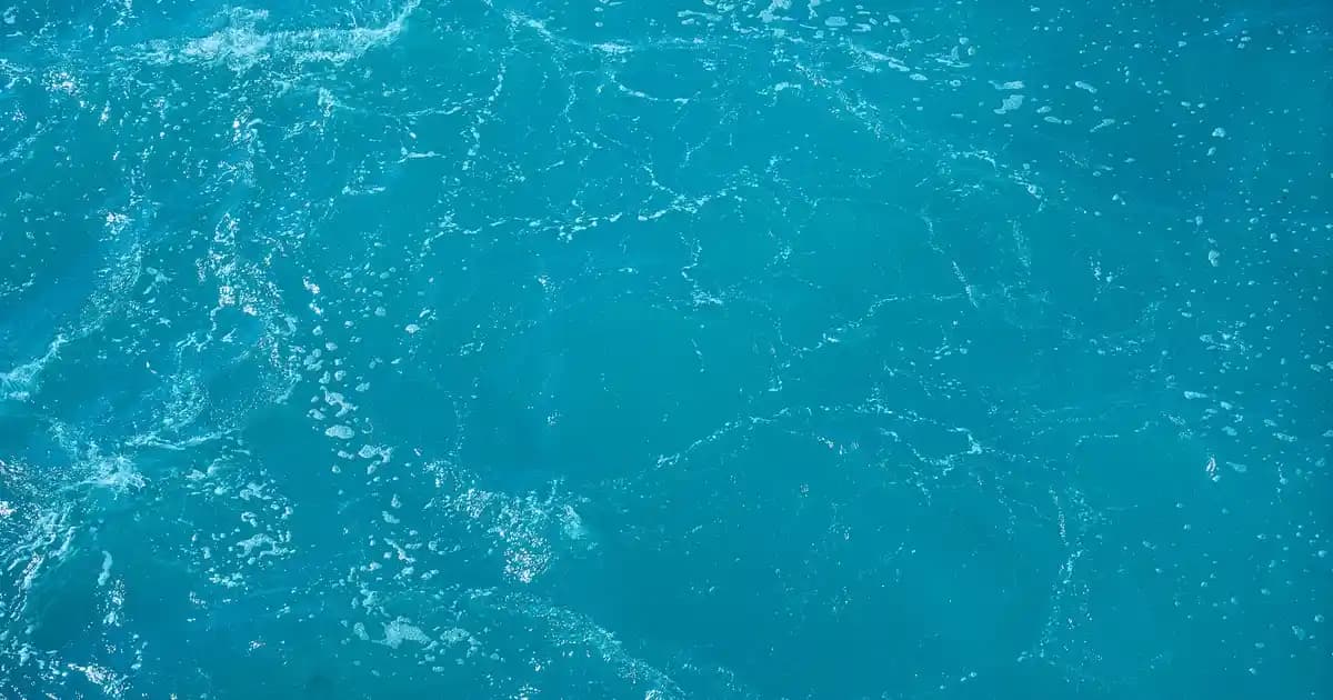 Klavye Üzerinde Büyük ve Küçük Harf Geçişini Sağlayan Shift ve Caps Lock Tuşları