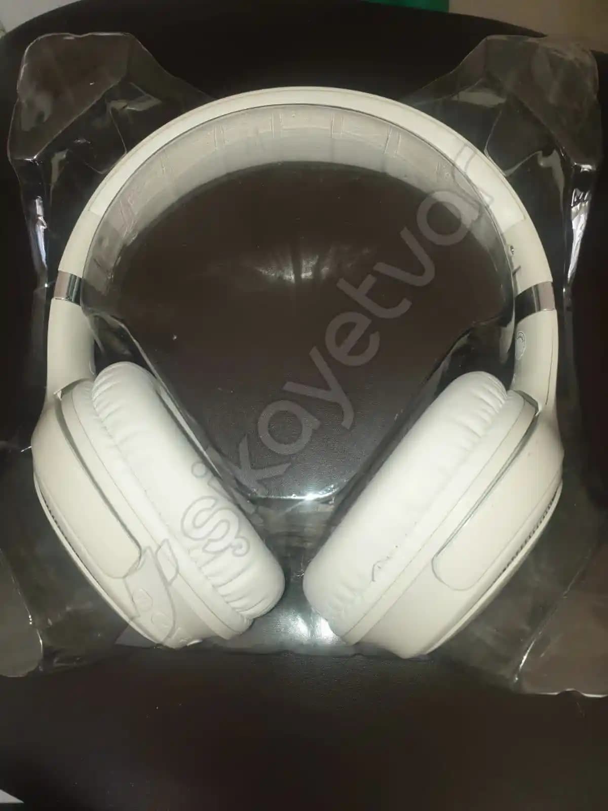 Kulaklıkta "L" İşareti: Sol Tarafın Doğru Kullanımı ve Ses Kalitesi Önemi