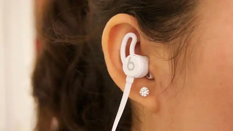 Kulaklıktan Cızırtı Gelmesinin Nedenleri ve Etkili Çözüm Yöntemleri