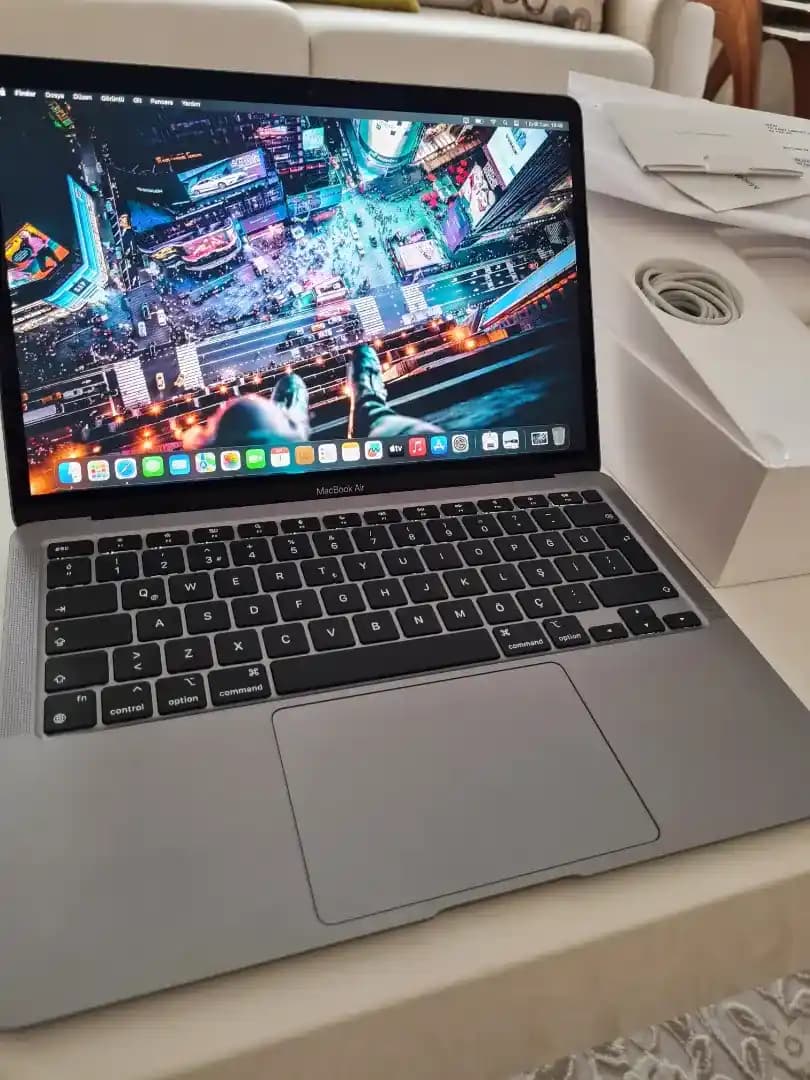 MediaMarkt'ta MacBook Air: Performans ve Taşınabilirlikte Akıllı Seçim