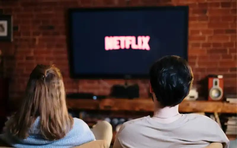 Netflix TV'ye Bağlanma Yöntemleri ve Sorun Çözümleri: Akıllı TV Rehberi