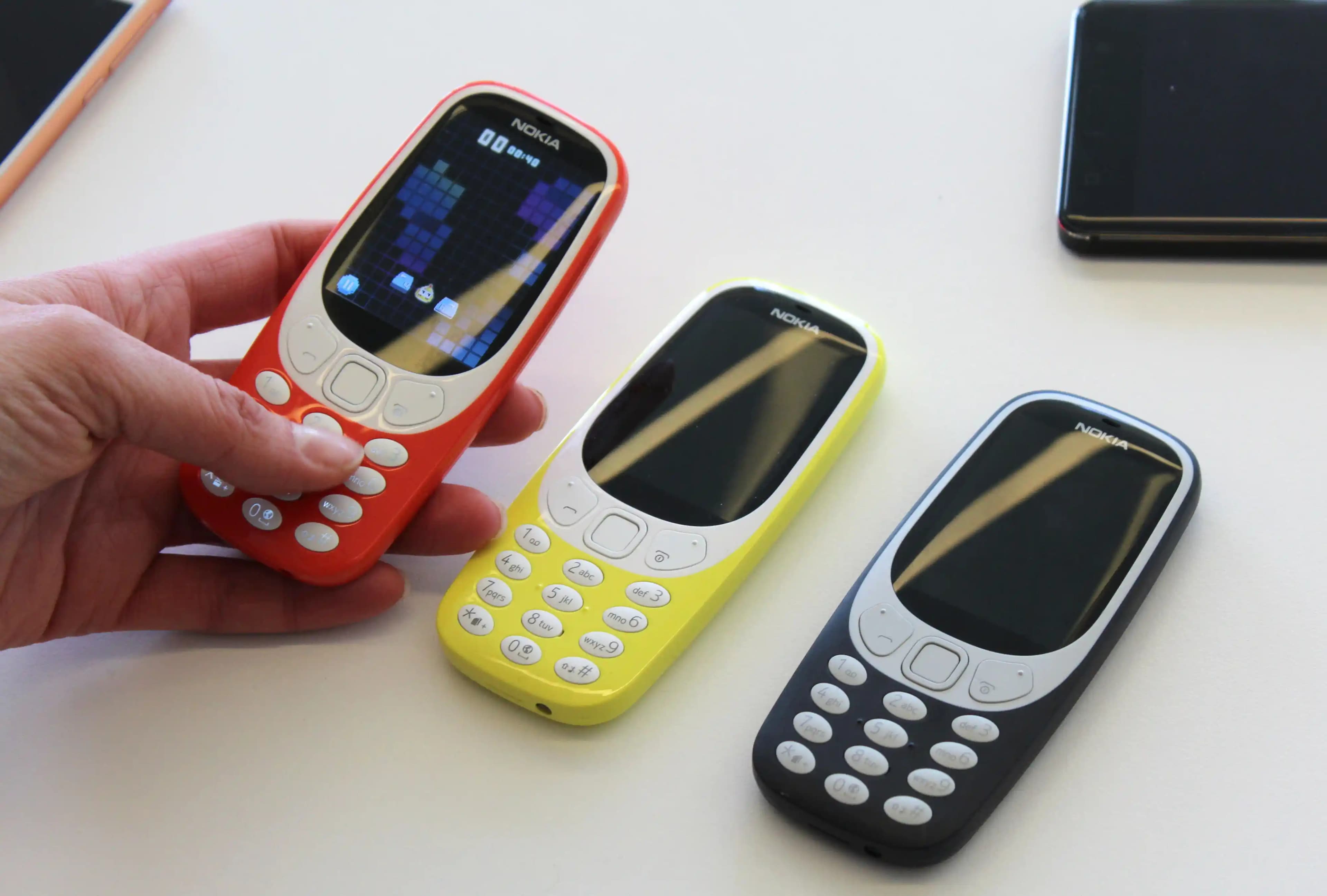 Nokia 3310 Türkis: Dayanıklılık ve Modern Tasarımın Klasik Telefonu