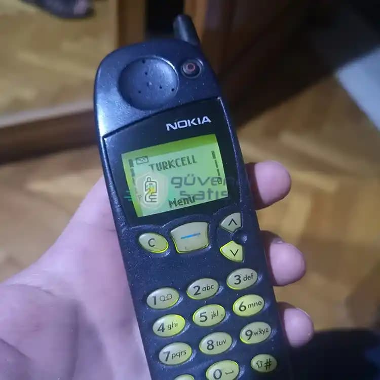 Nokia Eski Tuşlu Telefonlar: Dayanıklılık, Nostalji ve Teknolojinin Buluşma Noktası