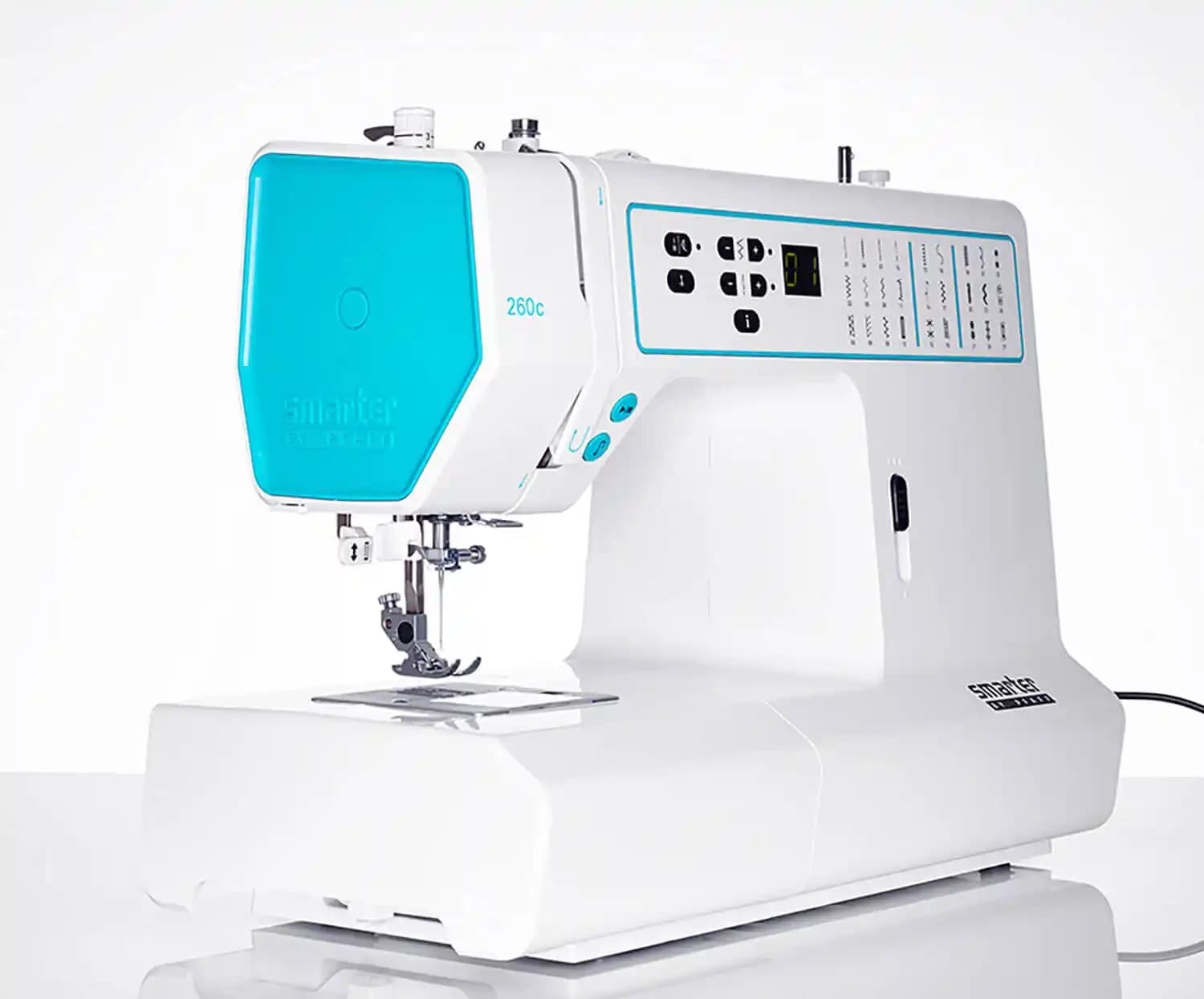 Pfaff Smarter 260C: Evde Profesyonel ve Çok Fonksiyonlu Dikiş Makinesi İncelemesi