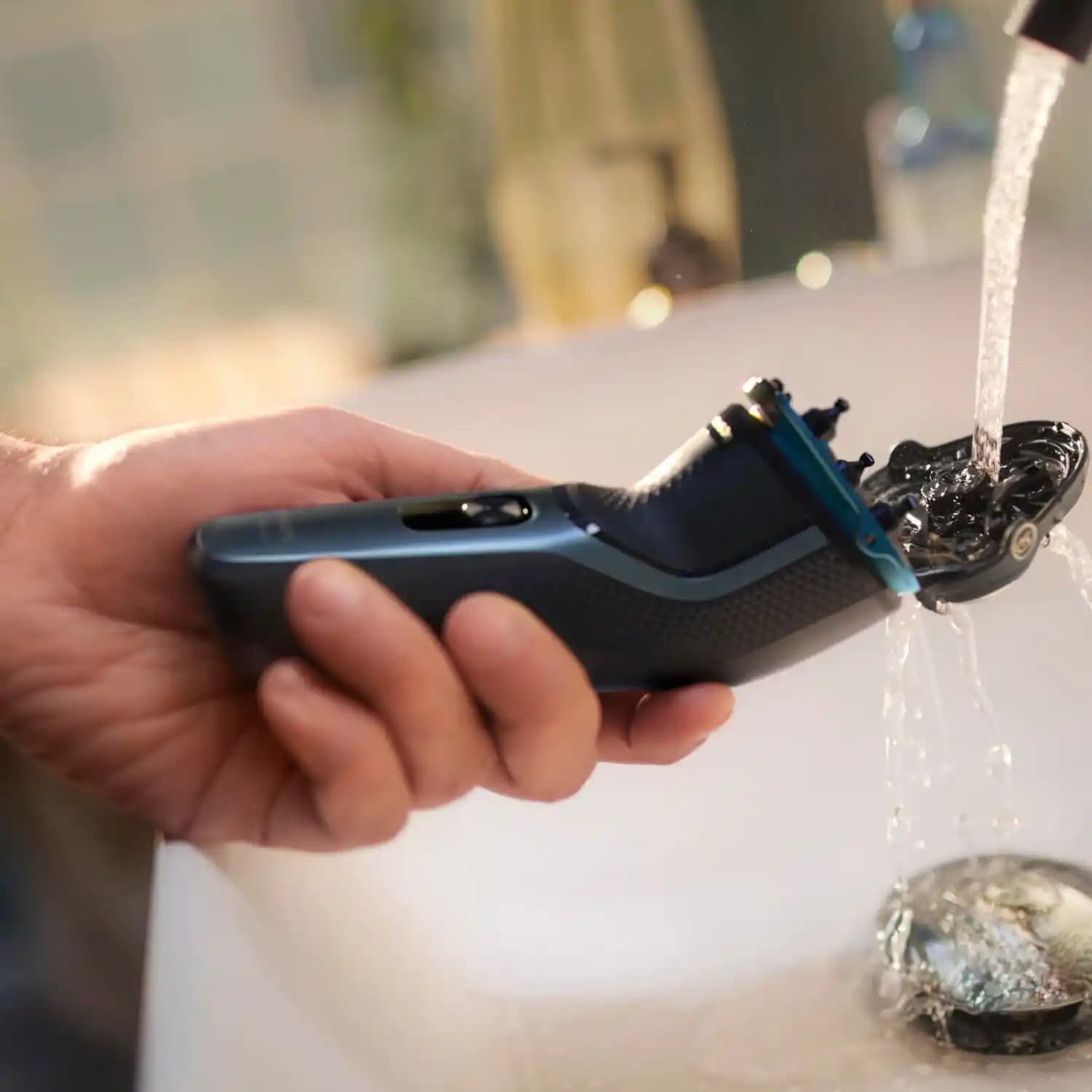 Philips 3000 Serisi Tıraş Makinesi: Konforlu ve Teknolojik Erkek Bakım Ürünü