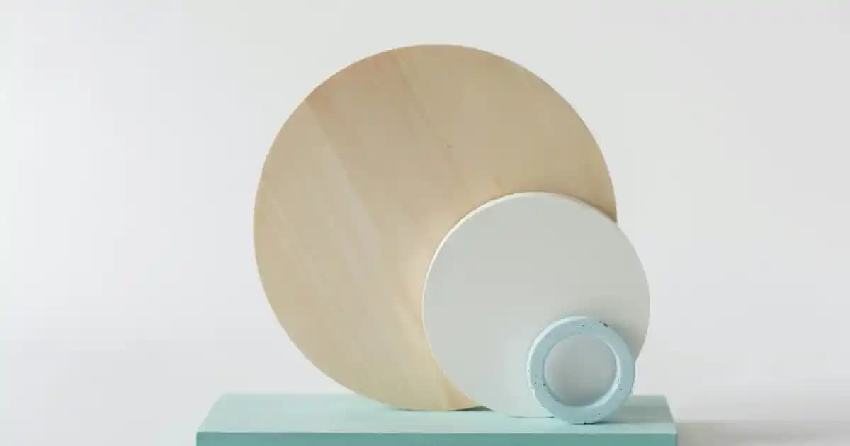 Pivot Monitör Nedir? Ergonomik ve Esnek Çalışma İçin Önemli Özellikler