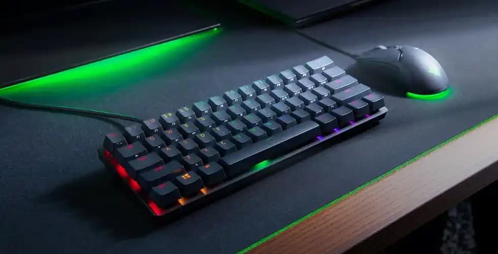 Razer Mini Klavye: Kompakt Tasarım ve Üstün Performansla Taşınabilirlik Çözümü