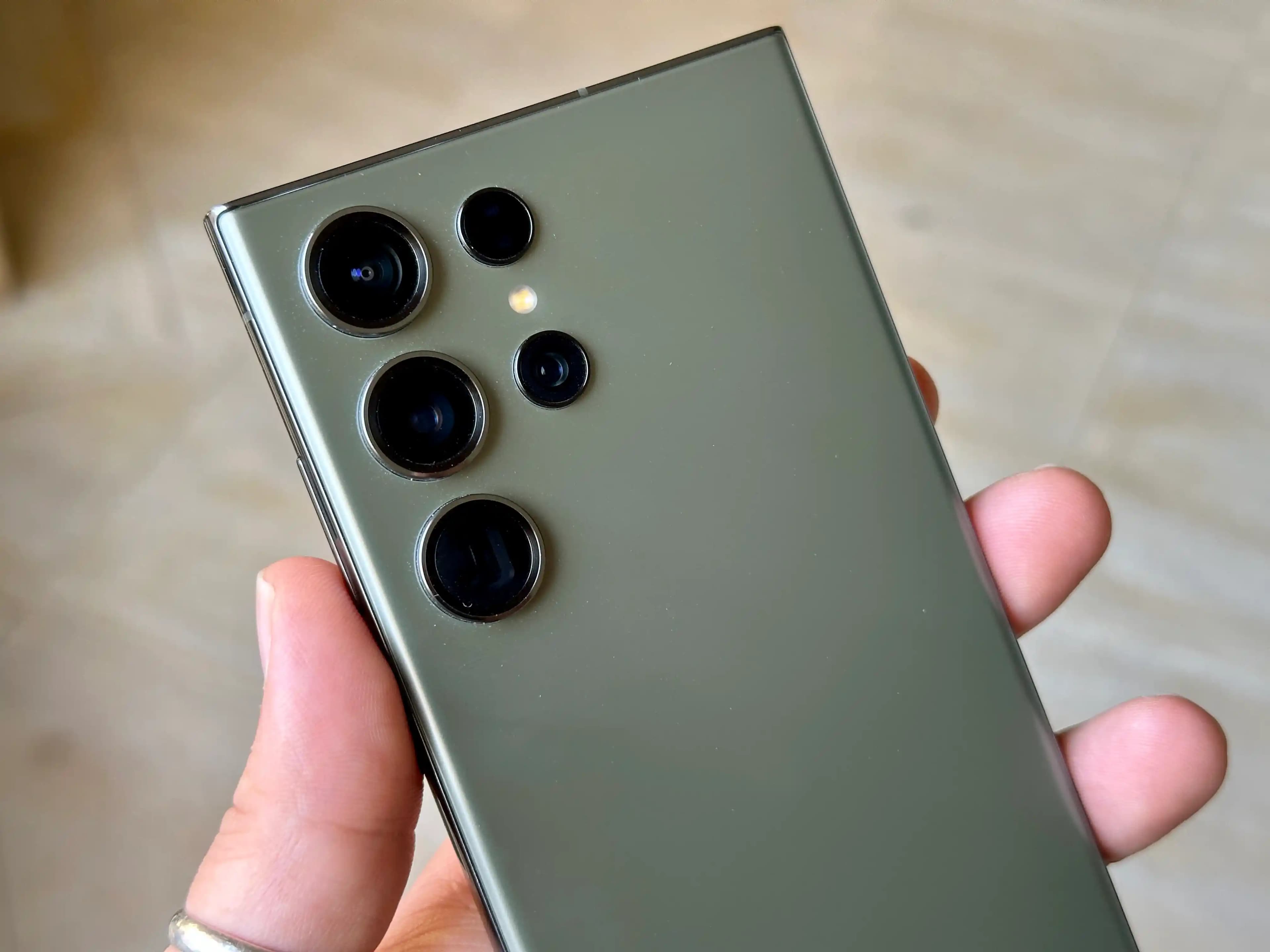 Samsung Galaxy S23: Yüksek Performans ve İleri Teknolojiyle Yeni Nesil Akıllı Telefon