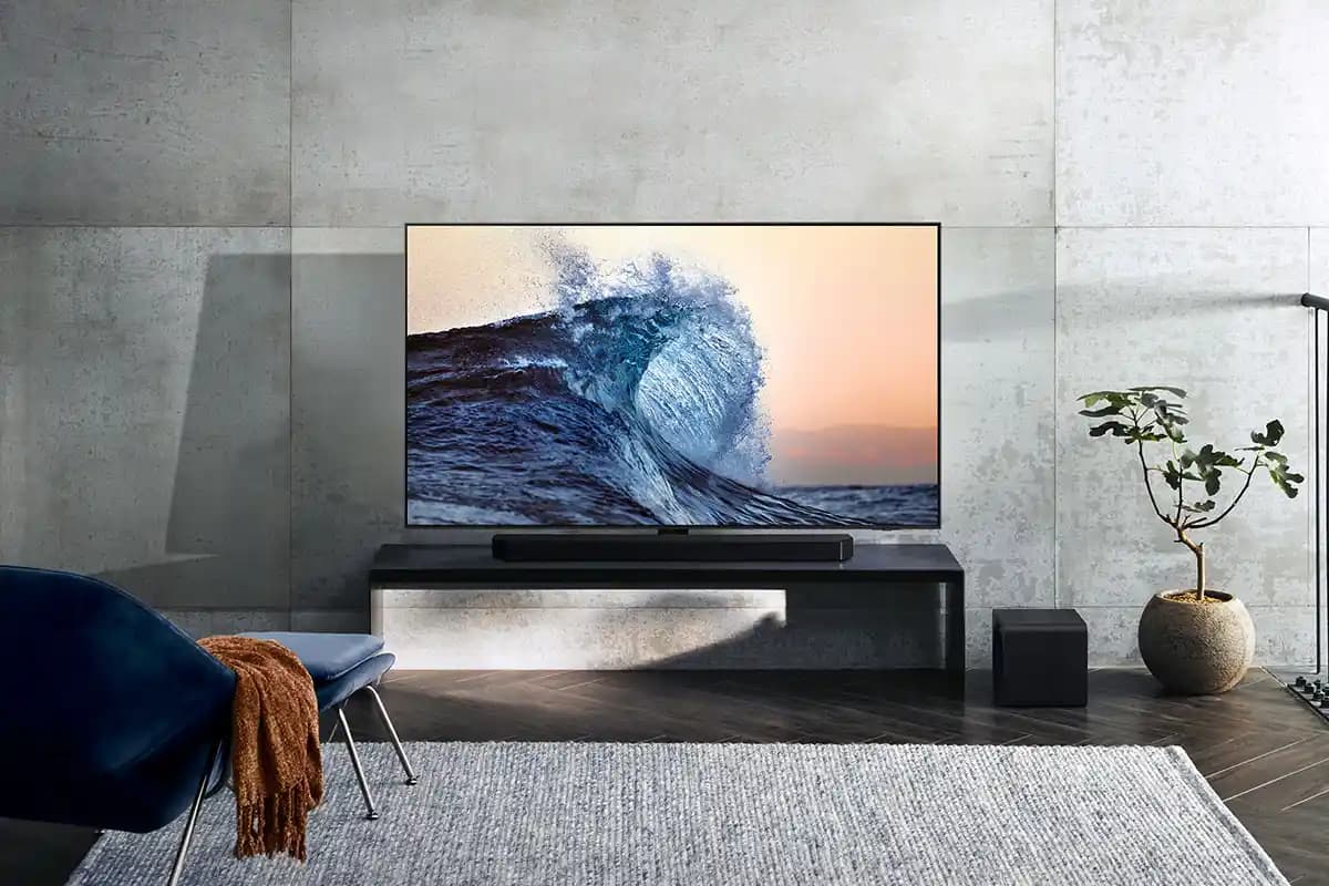 Samsung Q800F Soundbar: Ev Sinemasında Üstün Ses Performansı ve Modern Tasarım