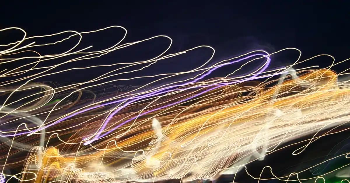 Singer El Dikiş Makinesi: Taşınabilir ve Çok Yönlü Dikiş Çözümü