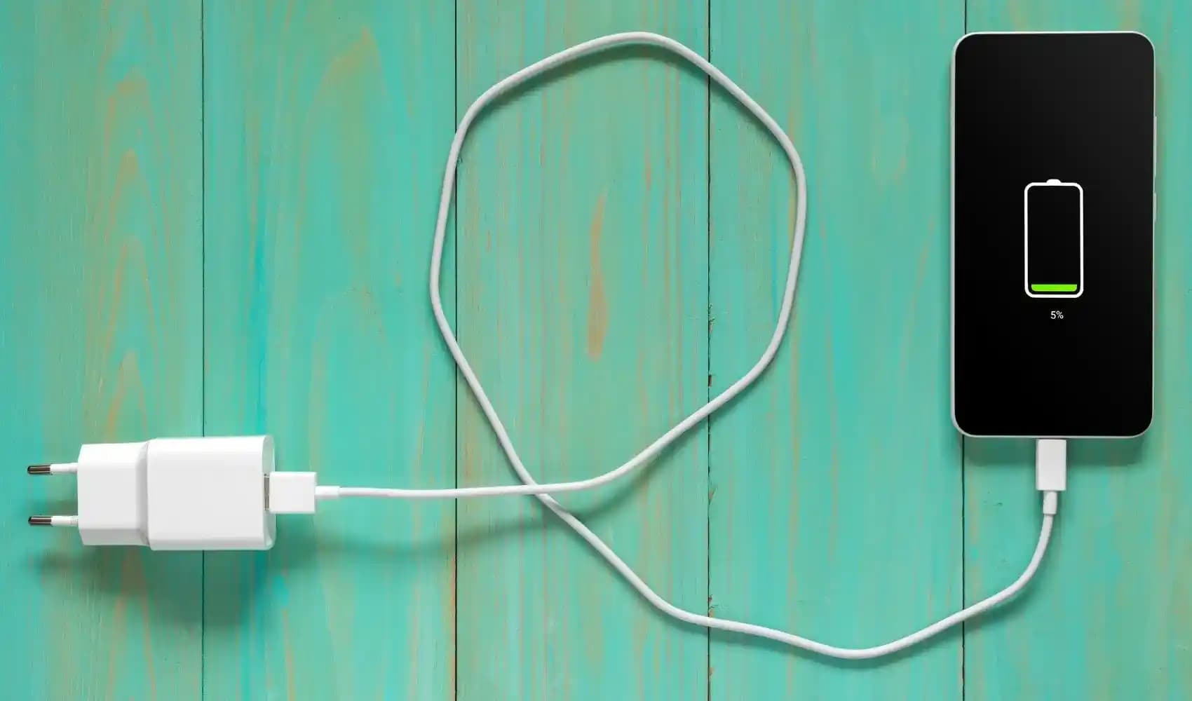 Taysi Şarj Aleti Nedir? Modern Cihazlar İçin Güç ve Güvenlik Standartları