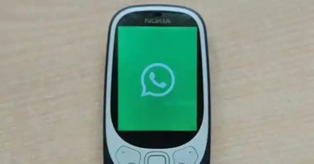 Tuşlu Telefona WhatsApp Yüklenir Mi? Teknik Limitler ve Alternatif İletişim Yöntemleri