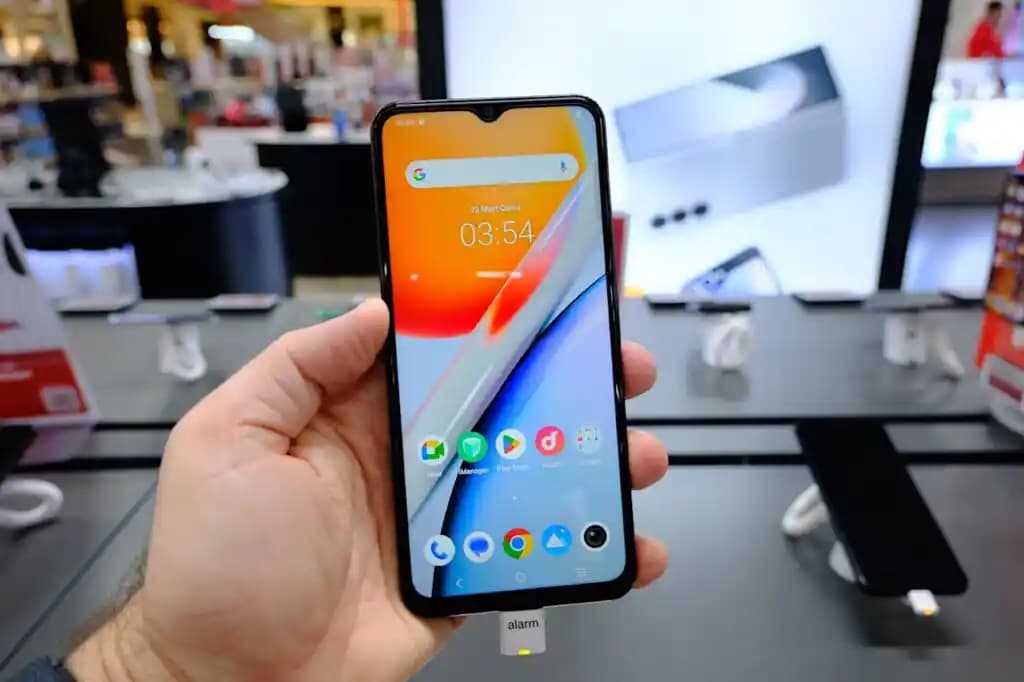 2024 Avrupa Pazarında 900 Euro Bütçeyle Akıllı Telefon Seçimi ve Öne Çıkan Modeller