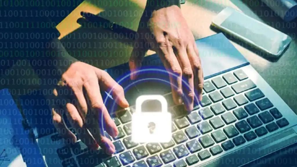 Bilgisayar Donması ve Performans Sorunları: Fiziksel Darbe Sonrası Donanım Hasarı ve Çözümleri