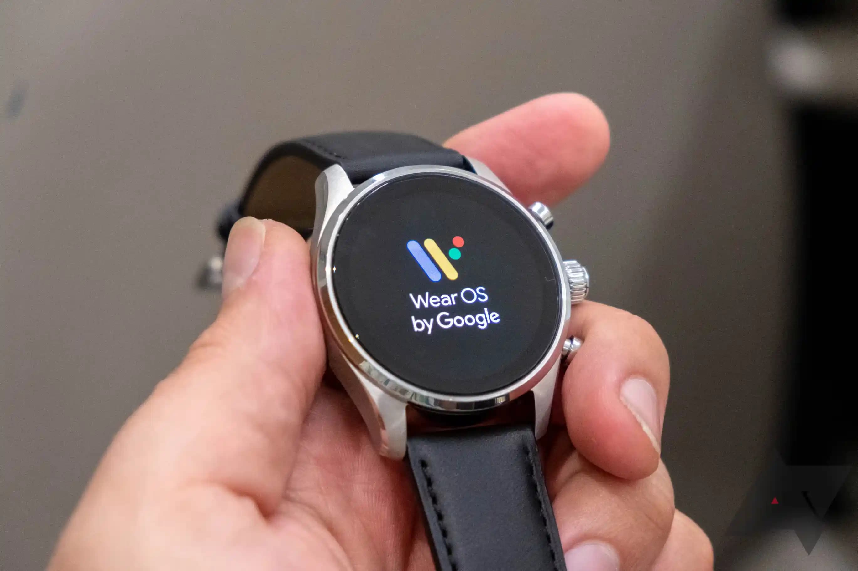 Wear OS: Google'ın Giyilebilir Teknoloji İşletim Sistemi ve 2025 Güncellemeleri