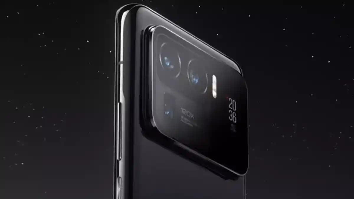 Xiaomi 17 Pro ve Pro Max: Çift Ekranlı Telefonlarda Yenilikçi Teknoloji ve Tasarım