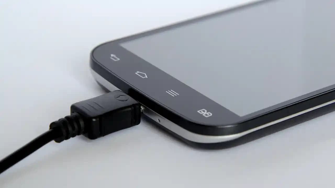 Yeni Batarya İlk Şarj Süresi ve Batarya Sağlığını Korumak İçin Doğru Uygulamalar