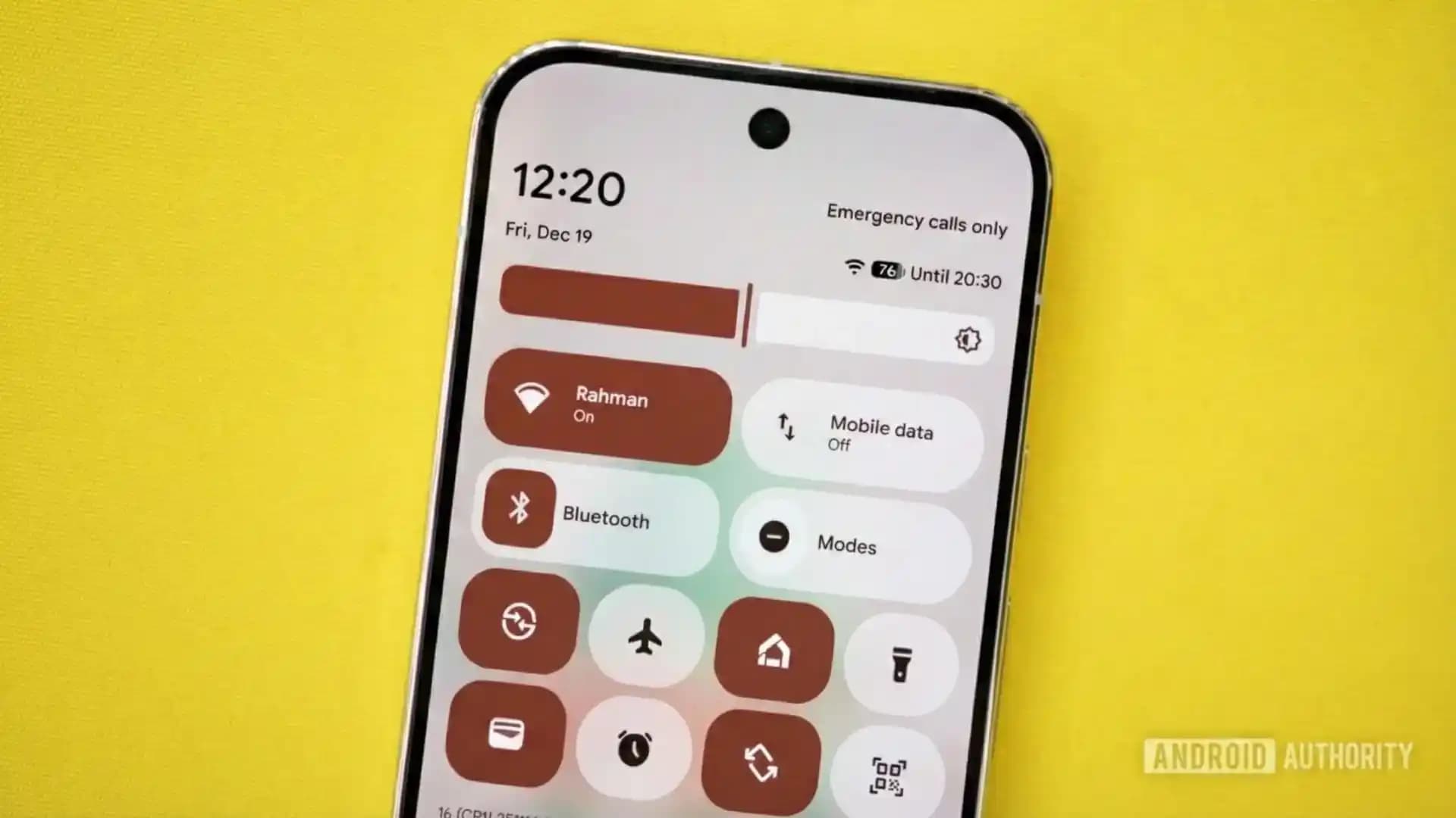 Android 12 Hızlı Ayarlar Panelindeki İnternet Kutucuğu Değişikliği ve Kullanıcı Tepkileri