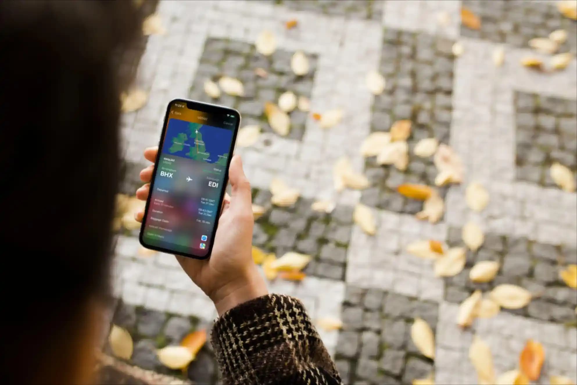 iPhone'da Ekstra Uygulama Gerektirmeden Uçuş Takibi Nasıl Yapılır ve Sınırlamaları Nelerdir