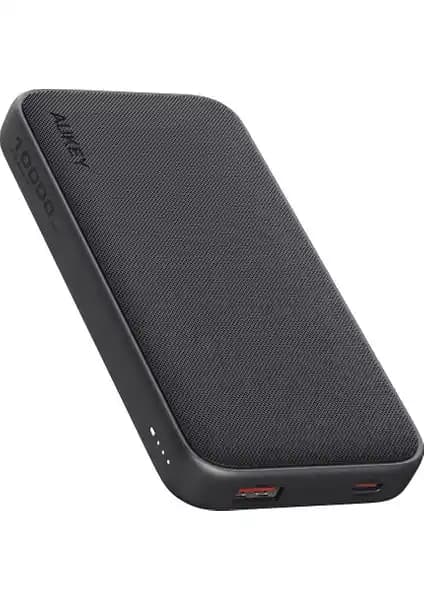 AUKEY PB-Y46-GY ve Voltme Hypercore Powerbank Karşılaştırması 10000 mAh Kapasite ve Hızlı Şarj Özellikleri