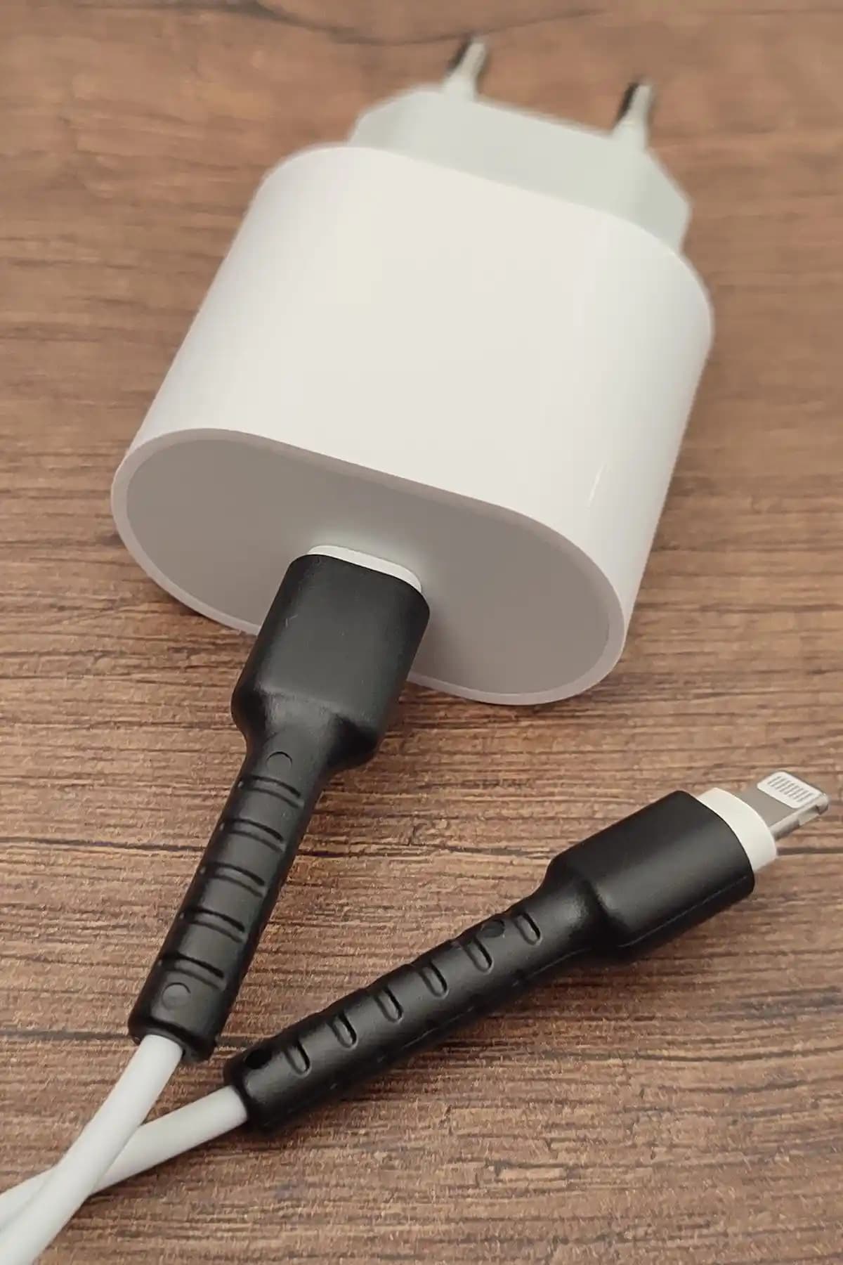 3GEN CASE Kablo Ucu Koruyucu Apple iPhone ve USB Kablosu Koruma Çözümü