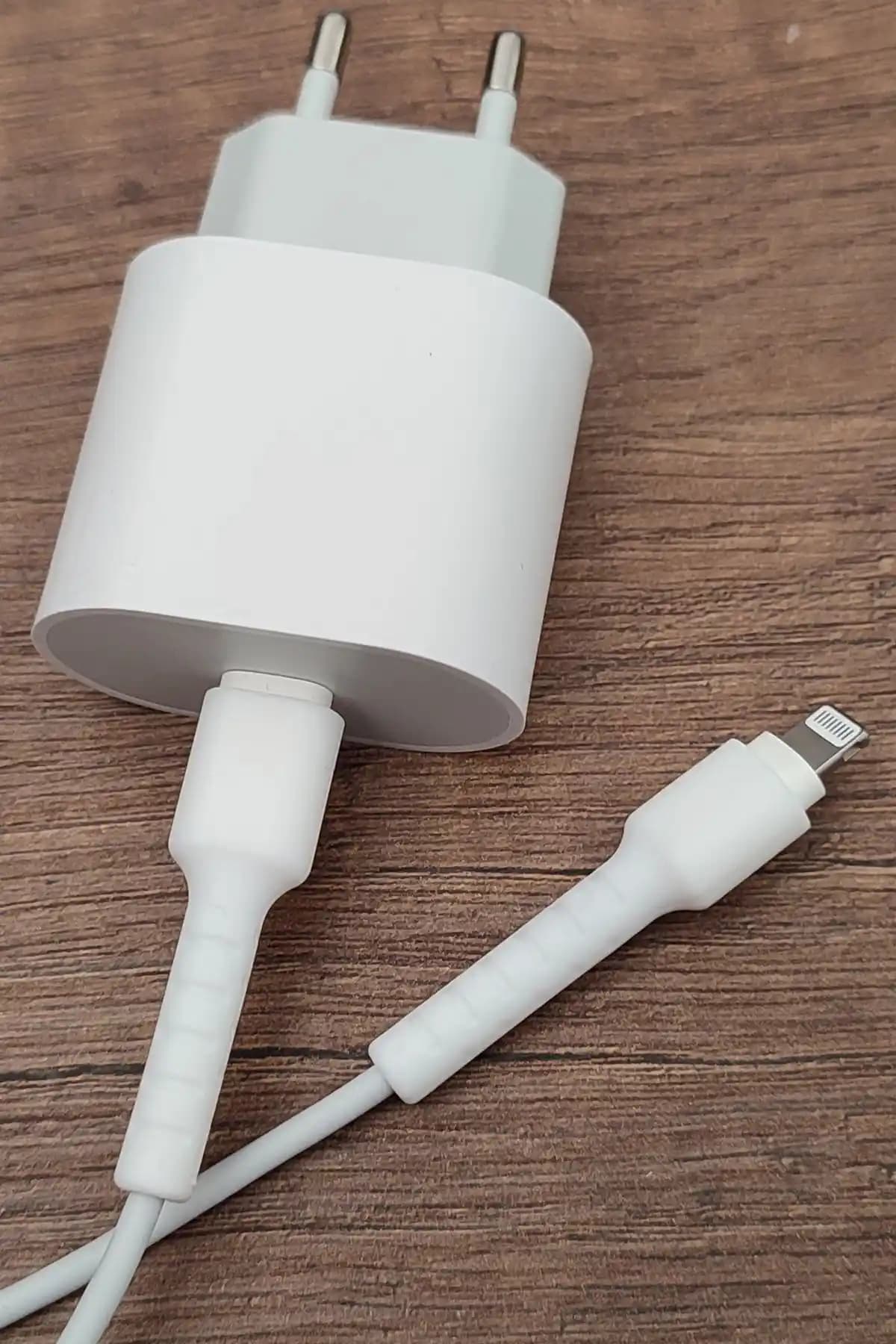 3GEN Kablo Ucu Koruyucu ile Apple Cihazlarınızın Kablo Sağlığını Koruyun